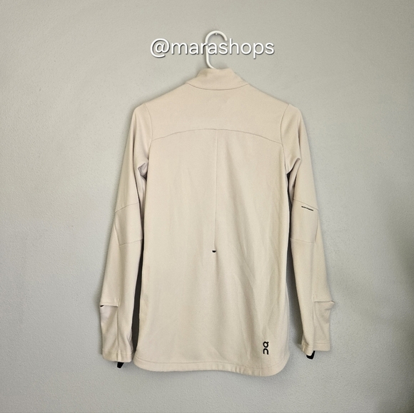 On Climate Shirt - Picture 7 of 7